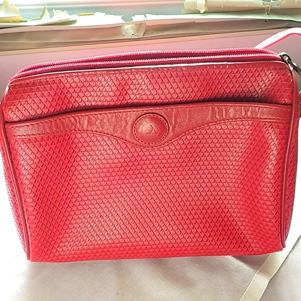 Liz Claiborne Vintage Shoulder Bag
